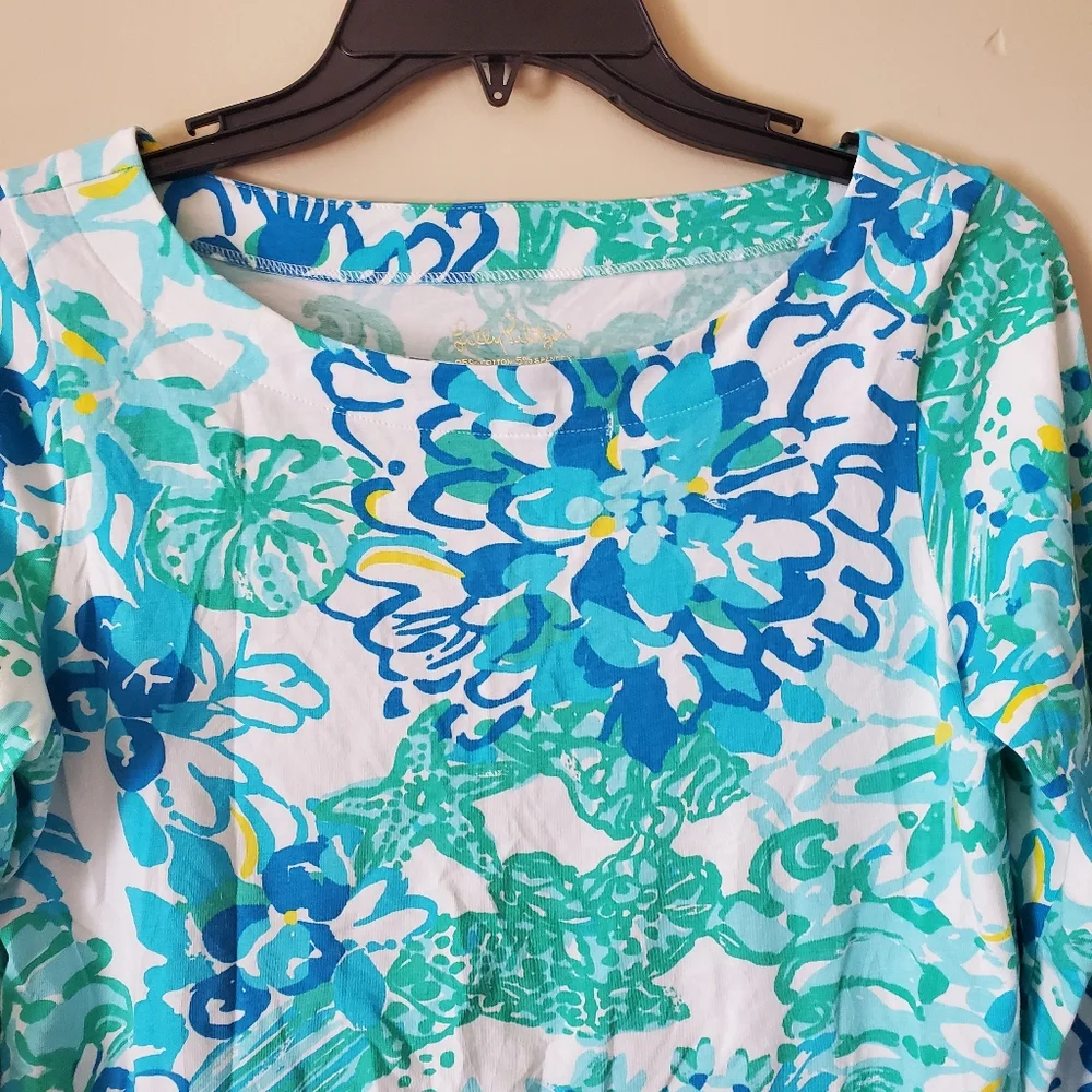 Lilly Pulitzer Blue Dahlia Abstract Vibrant Stretch Tee Half Sleeve Size Small - Picture 3 of 9